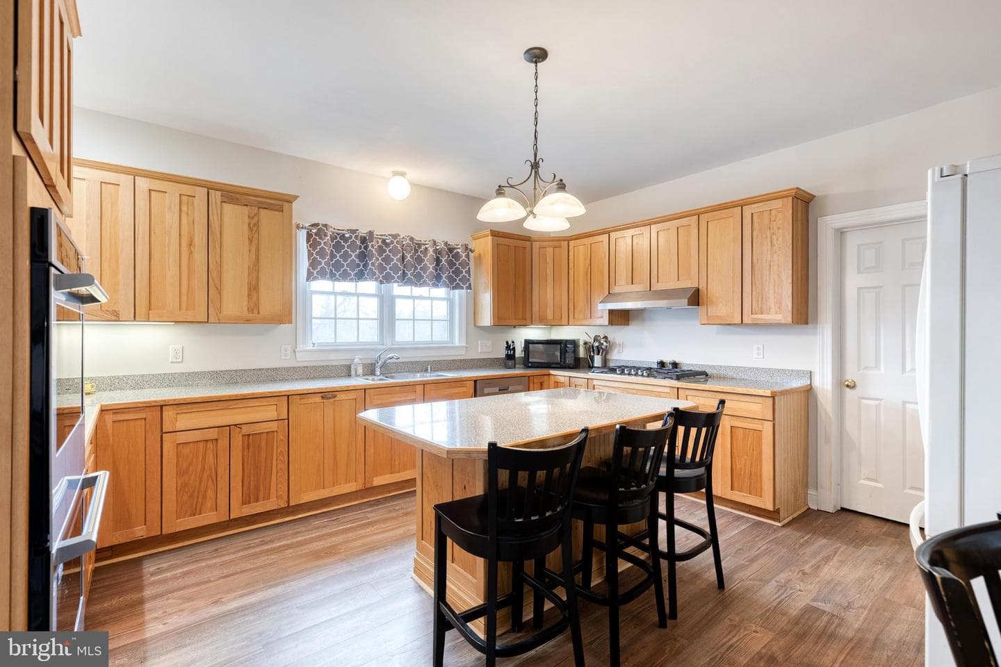 10925 Falls Road photo 5