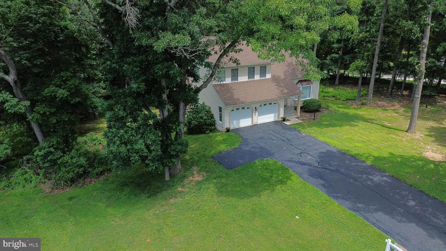 19018 Hunt Pass Court photo 10