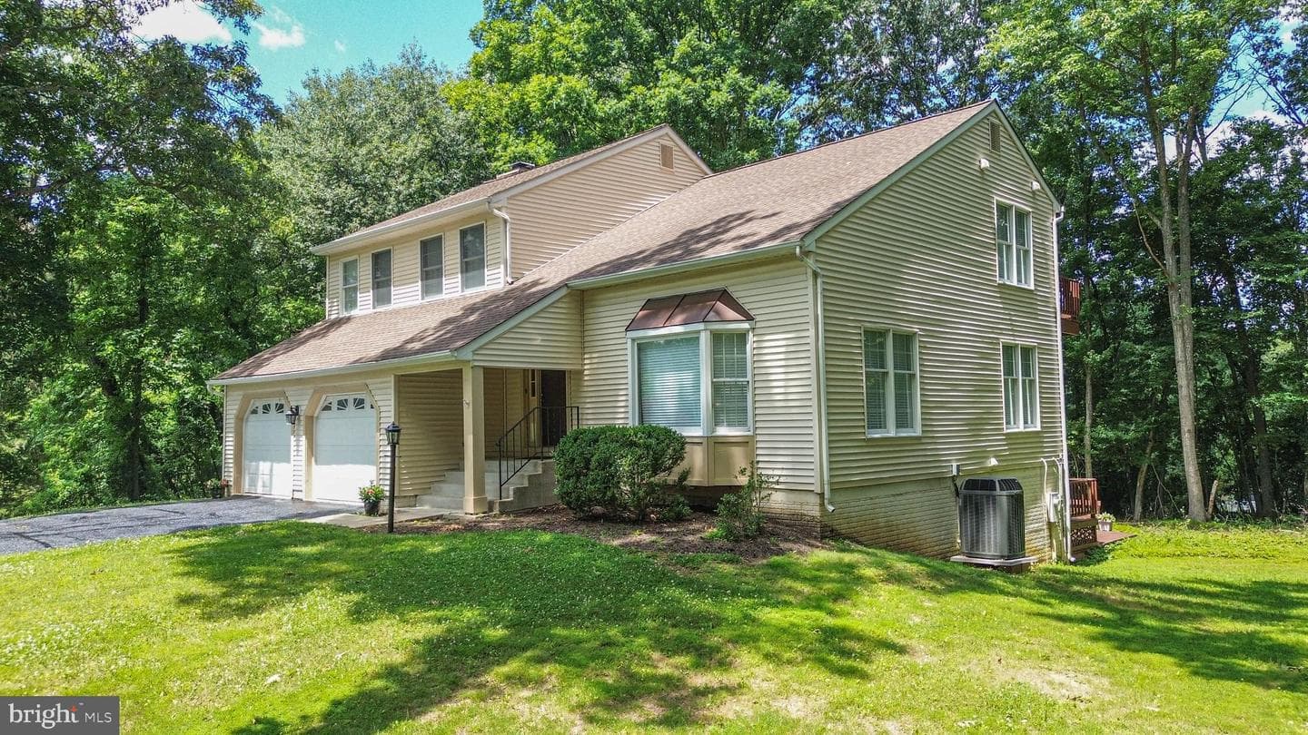 19018 Hunt Pass Court photo 12