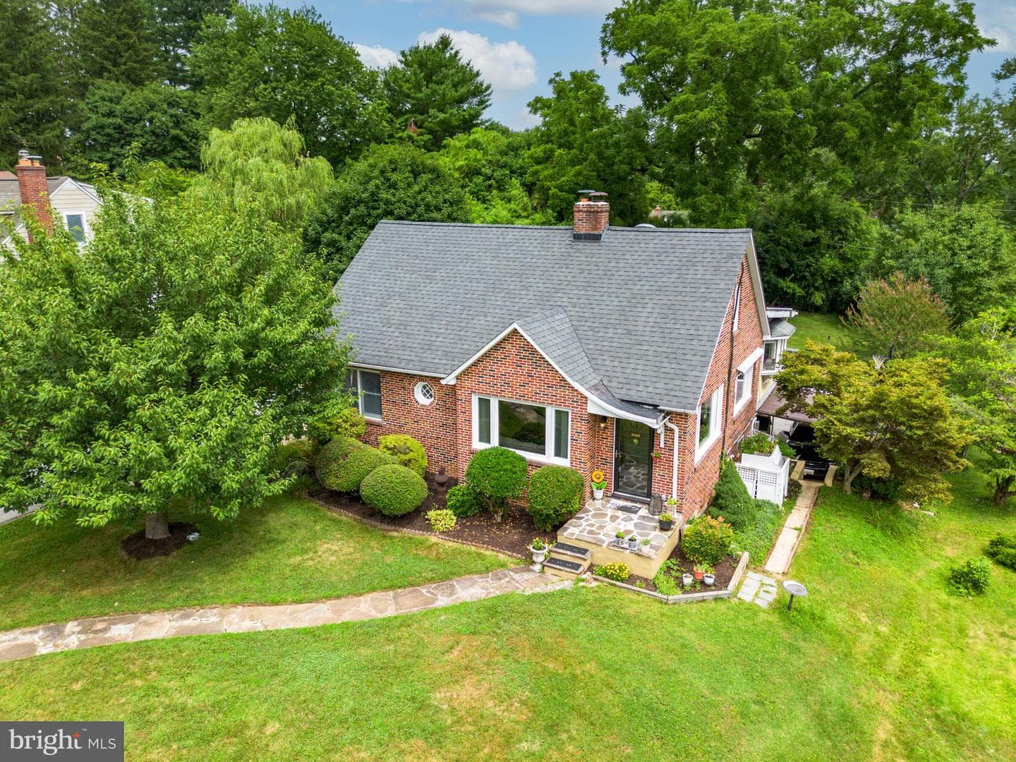 223 Edridge Way photo 5