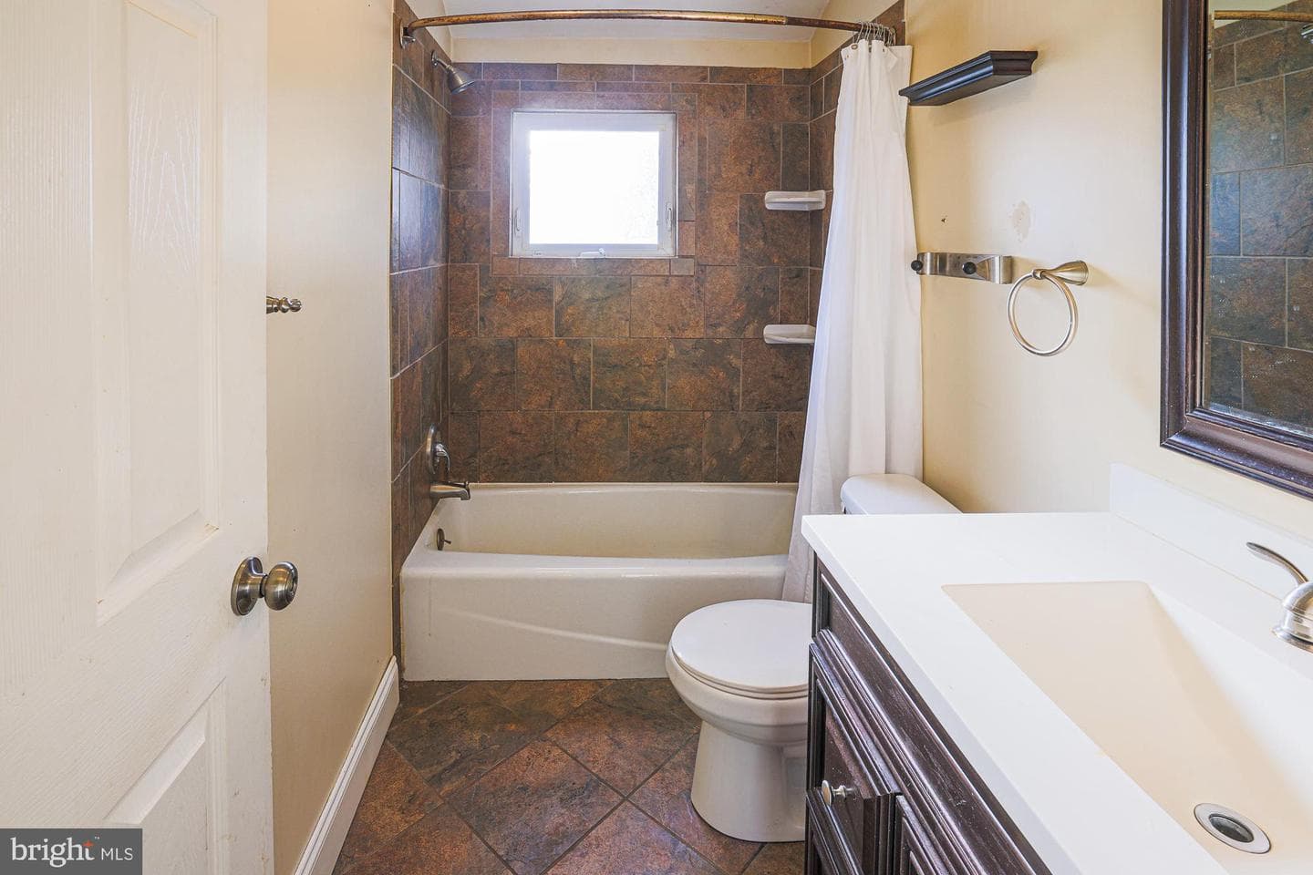 8529 Harris Ave photo 24