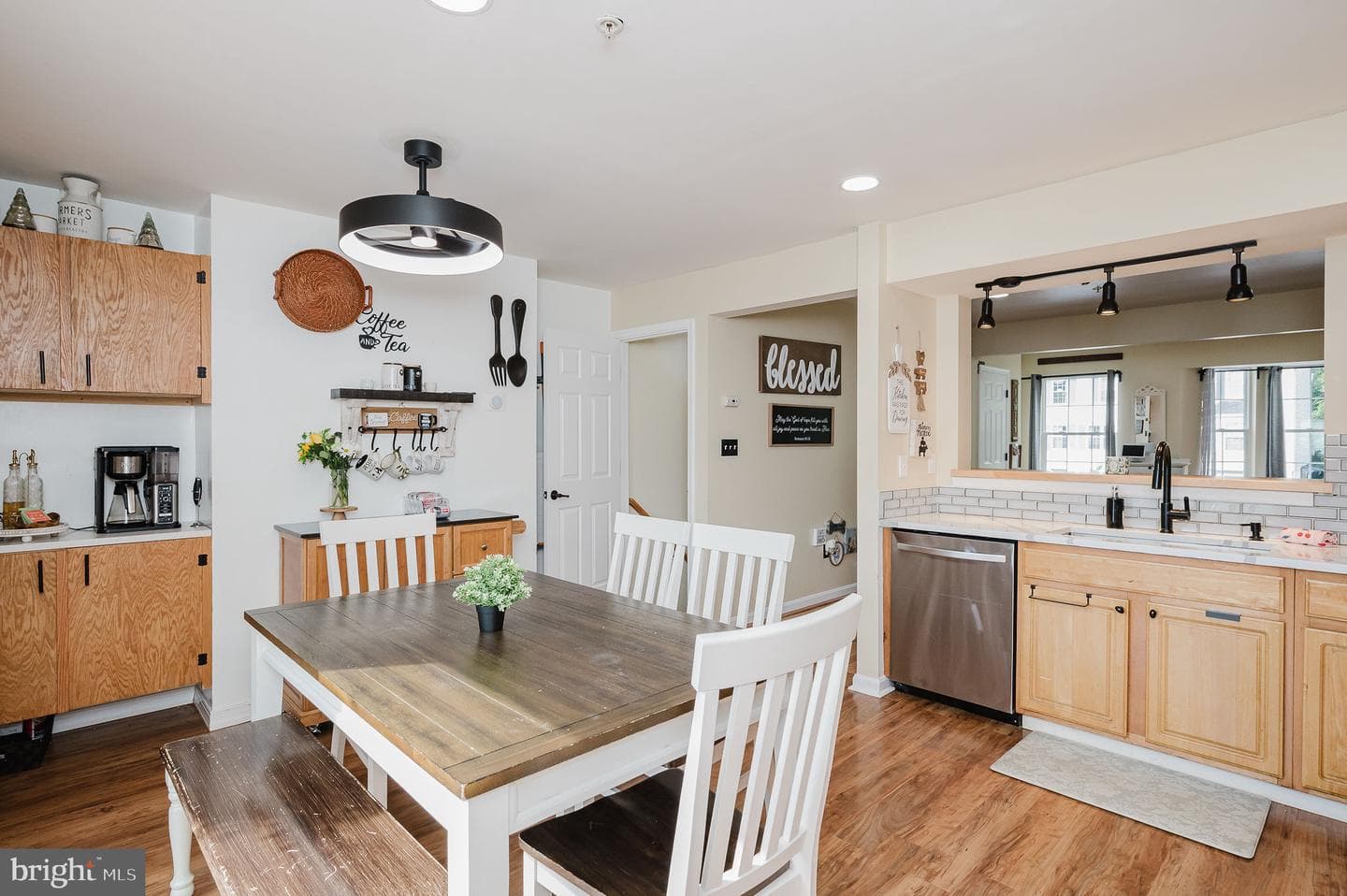 12 White Laurel Court photo 10
