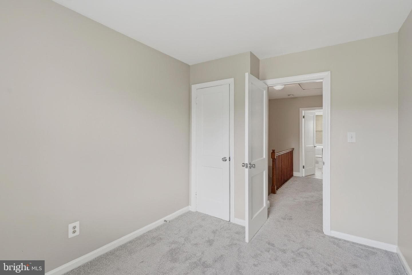 8614 Pleasant Plains photo 18