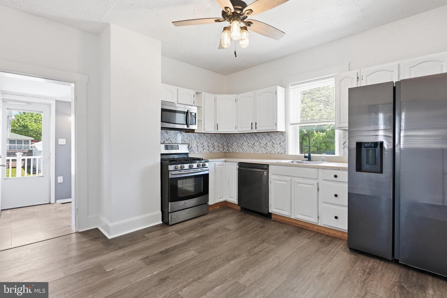 113 Margaret Avenue photo 13