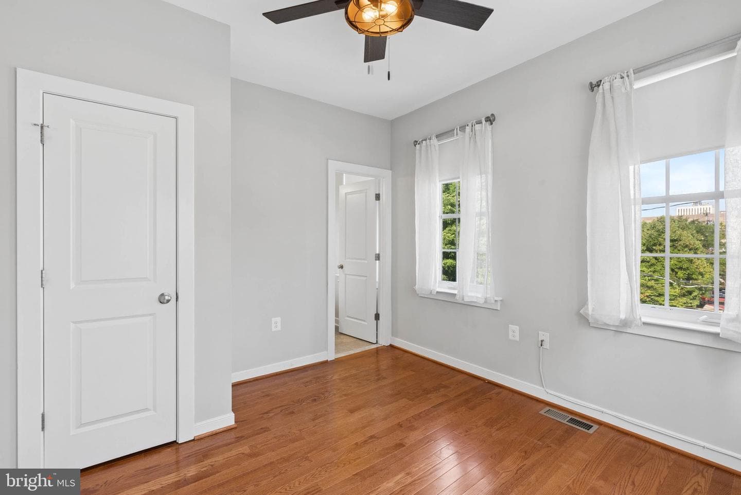 422 Virginia Avenue photo 27