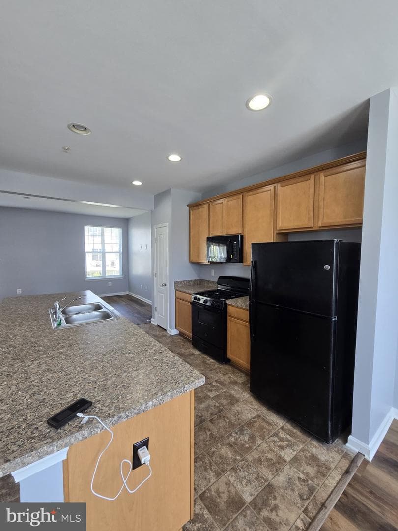 7720 Village Park Drive photo 38