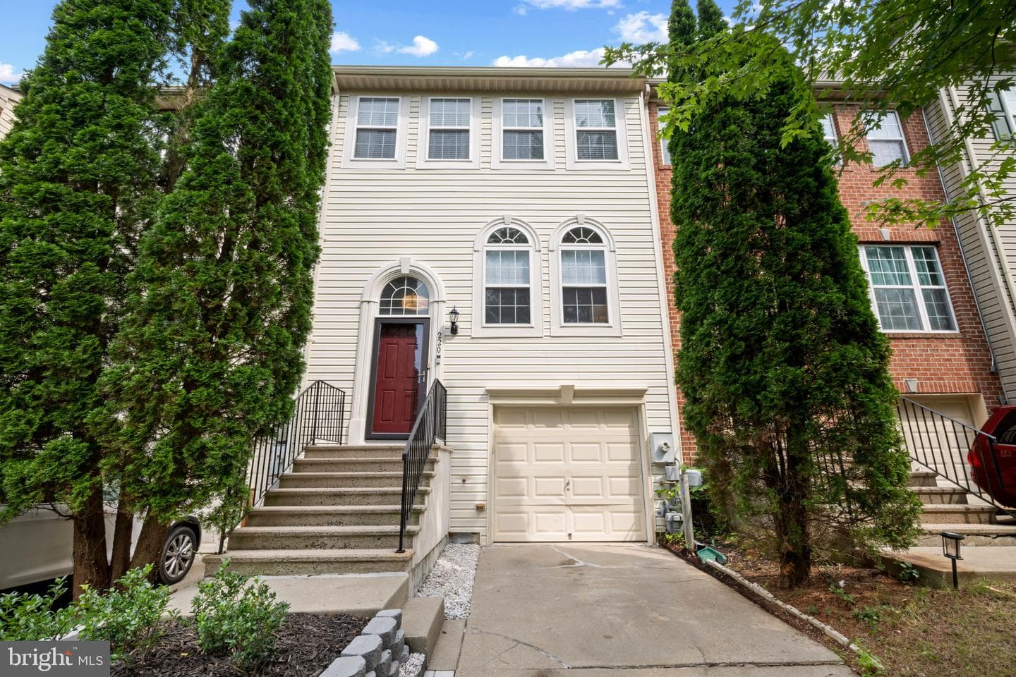 220 Persimmon Circle photo 33
