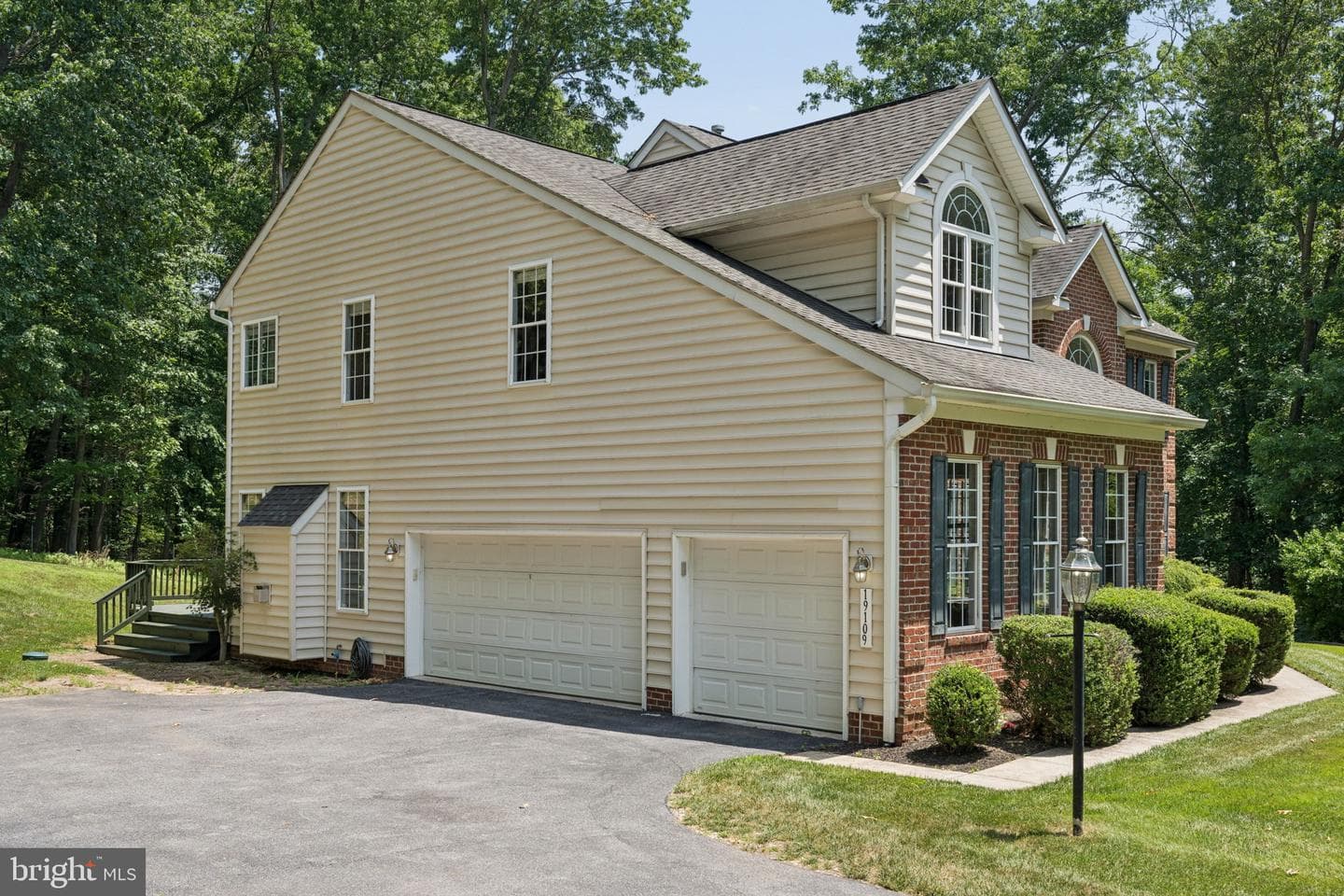 19109 Timothys Manor Court photo 6