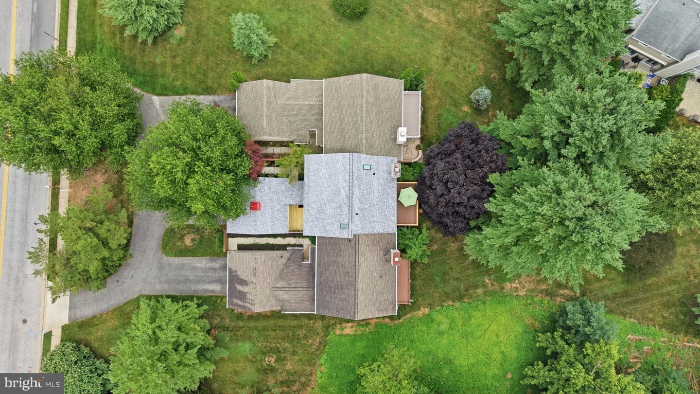 529 Chatterton Road photo 46