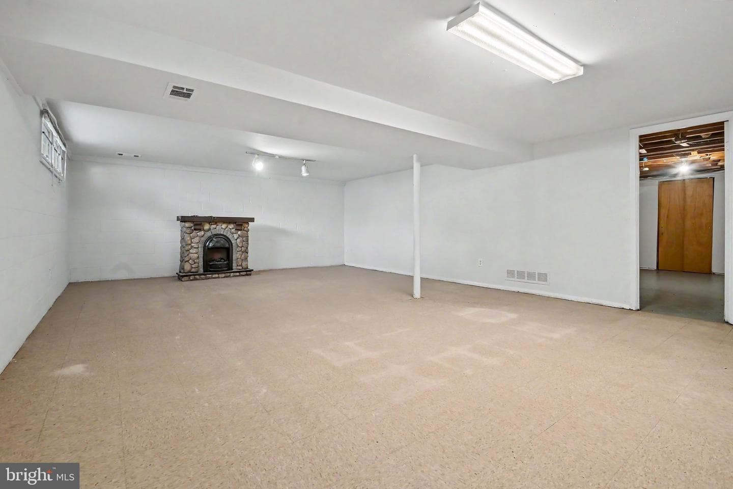 3719 Brentford Road photo 26