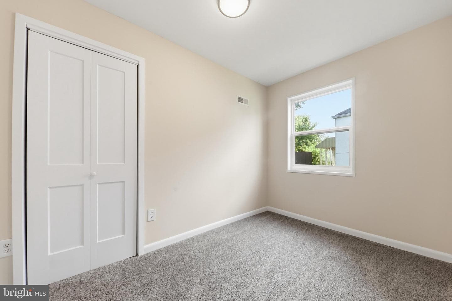417 Elmwood Road photo 31