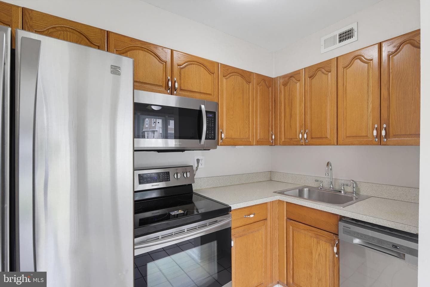 13216 Birdale Ave photo 33