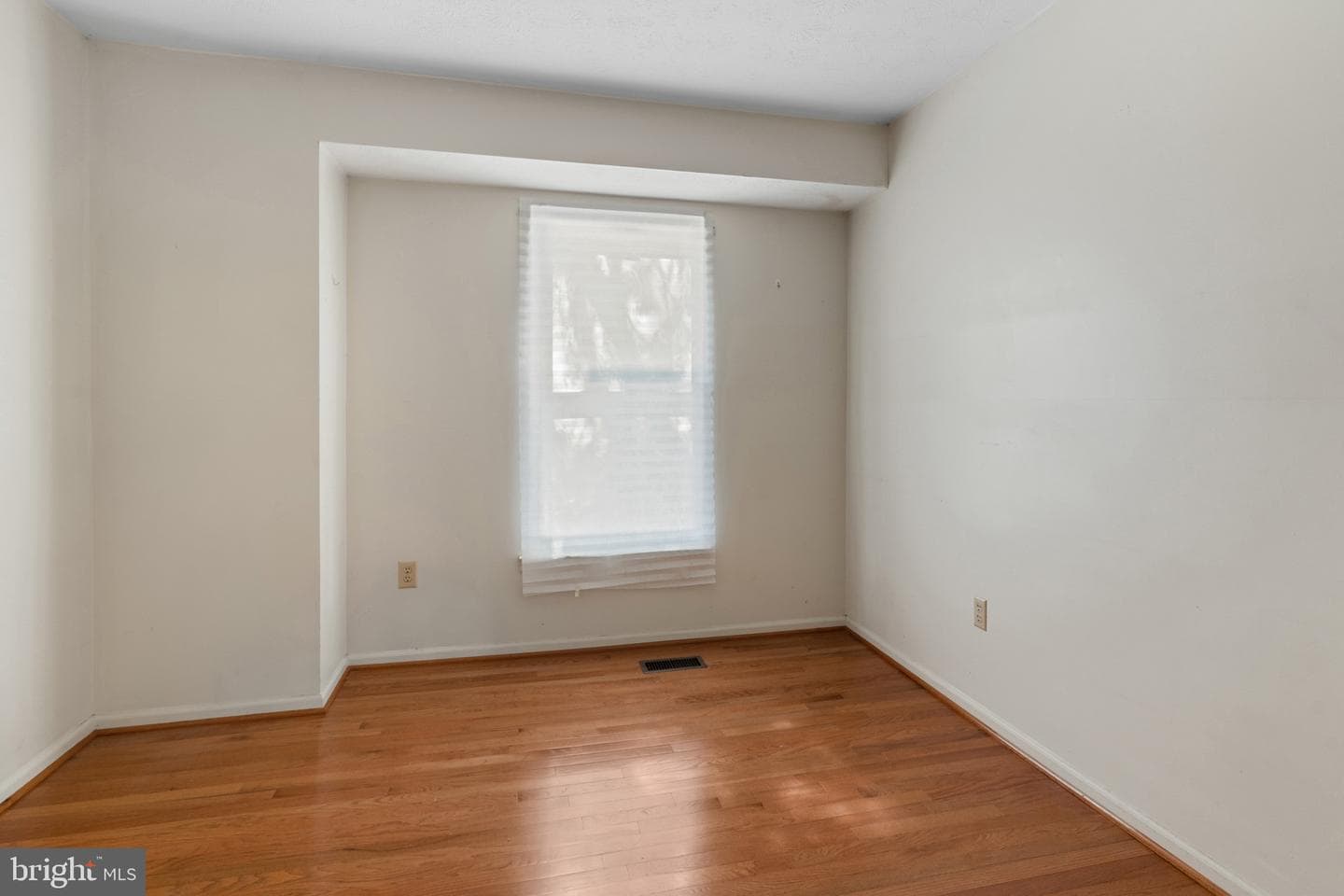 7924 Galloping Circle photo 12