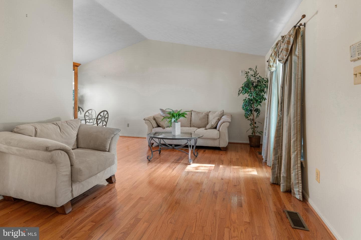 7924 Galloping Circle photo 6