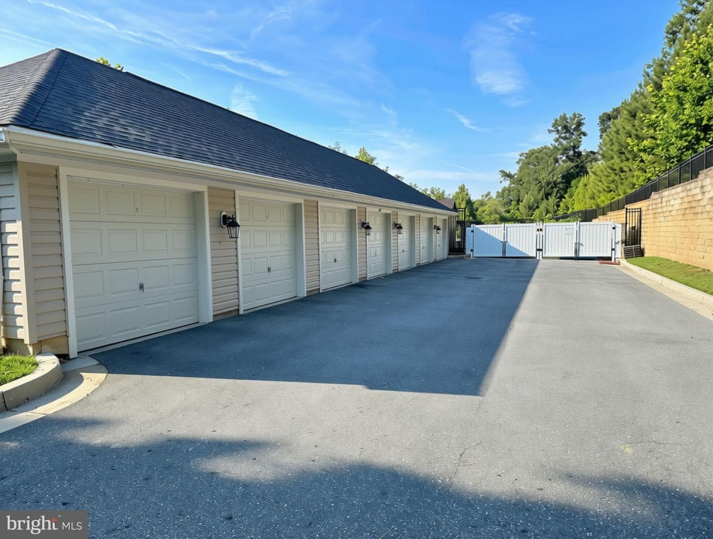 625 Quarry View Court #308 photo 38
