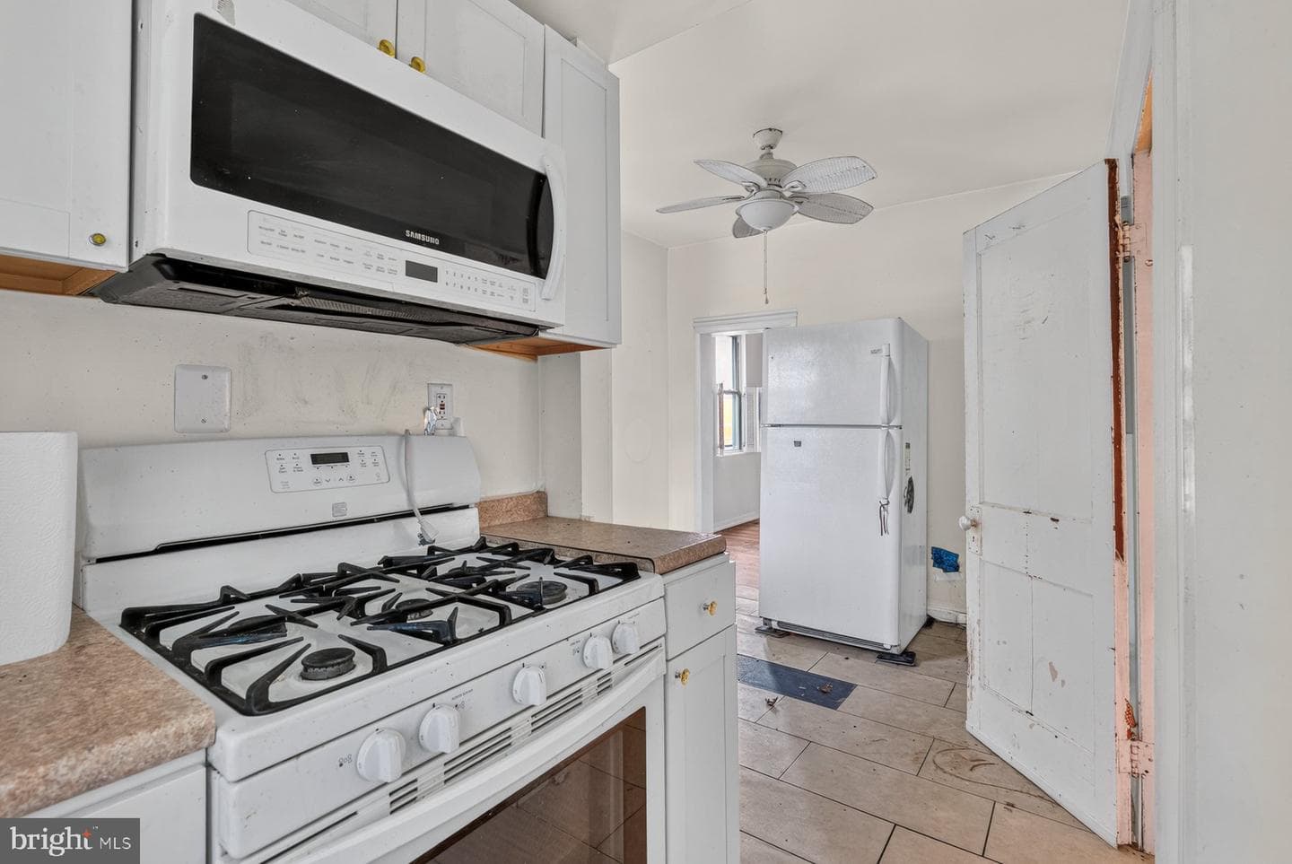 7436 Kenlea Avenue photo 14