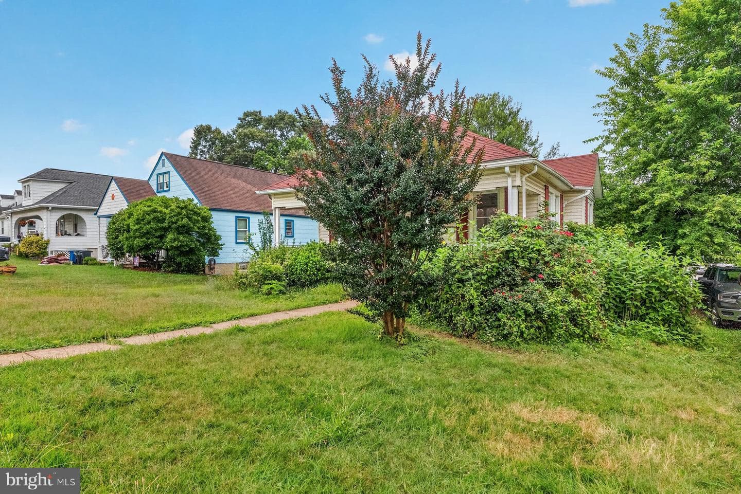 7436 Kenlea Avenue photo 3