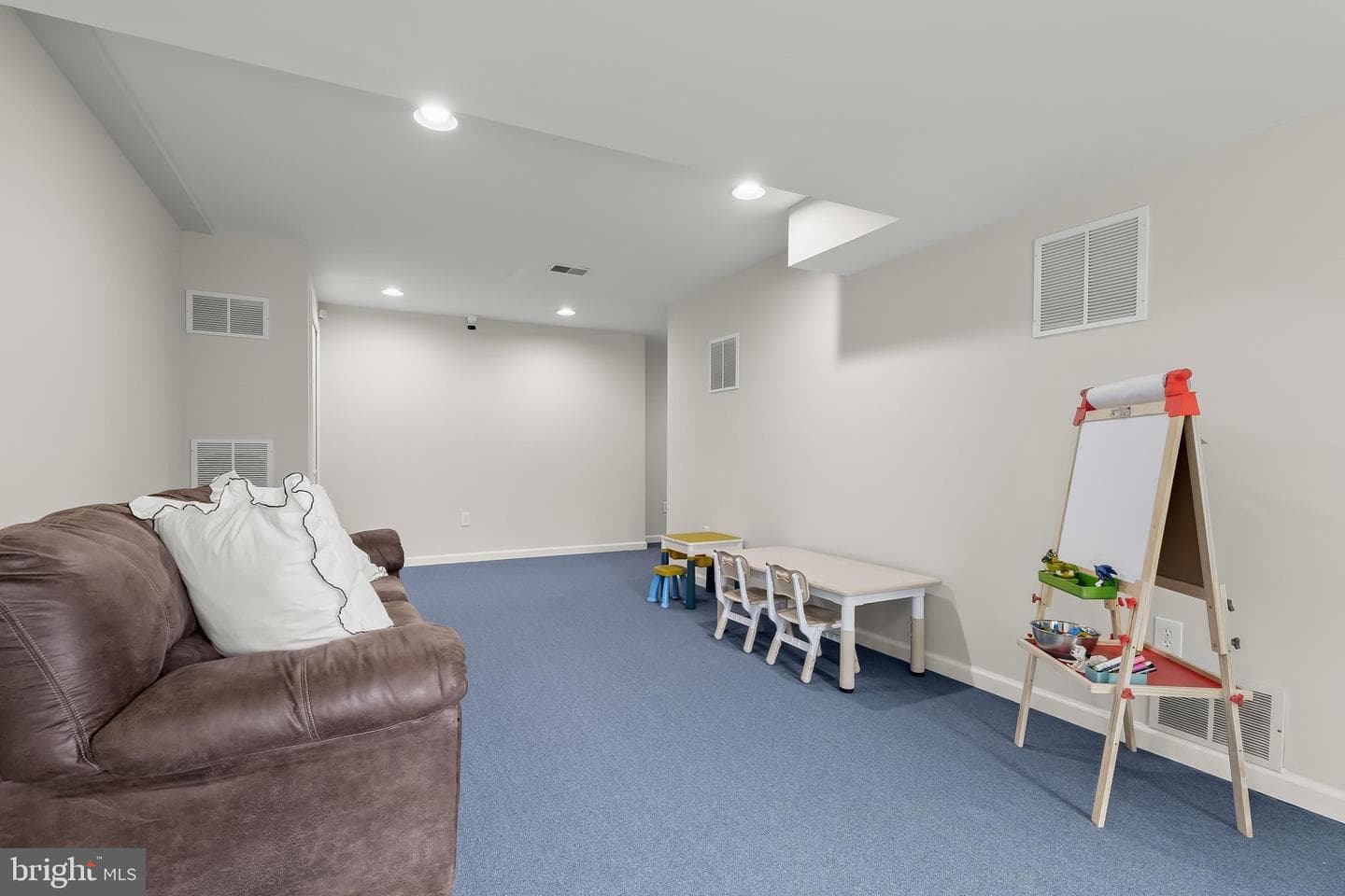 16 Farm Ridge Court photo 57