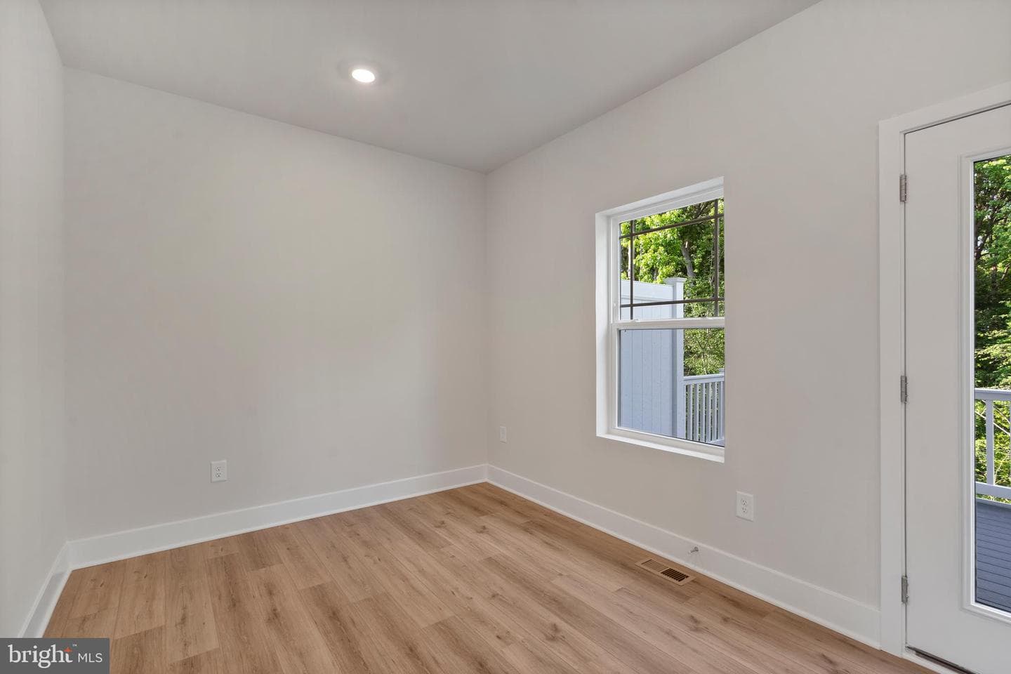 330 Sweetbay Rd photo 15