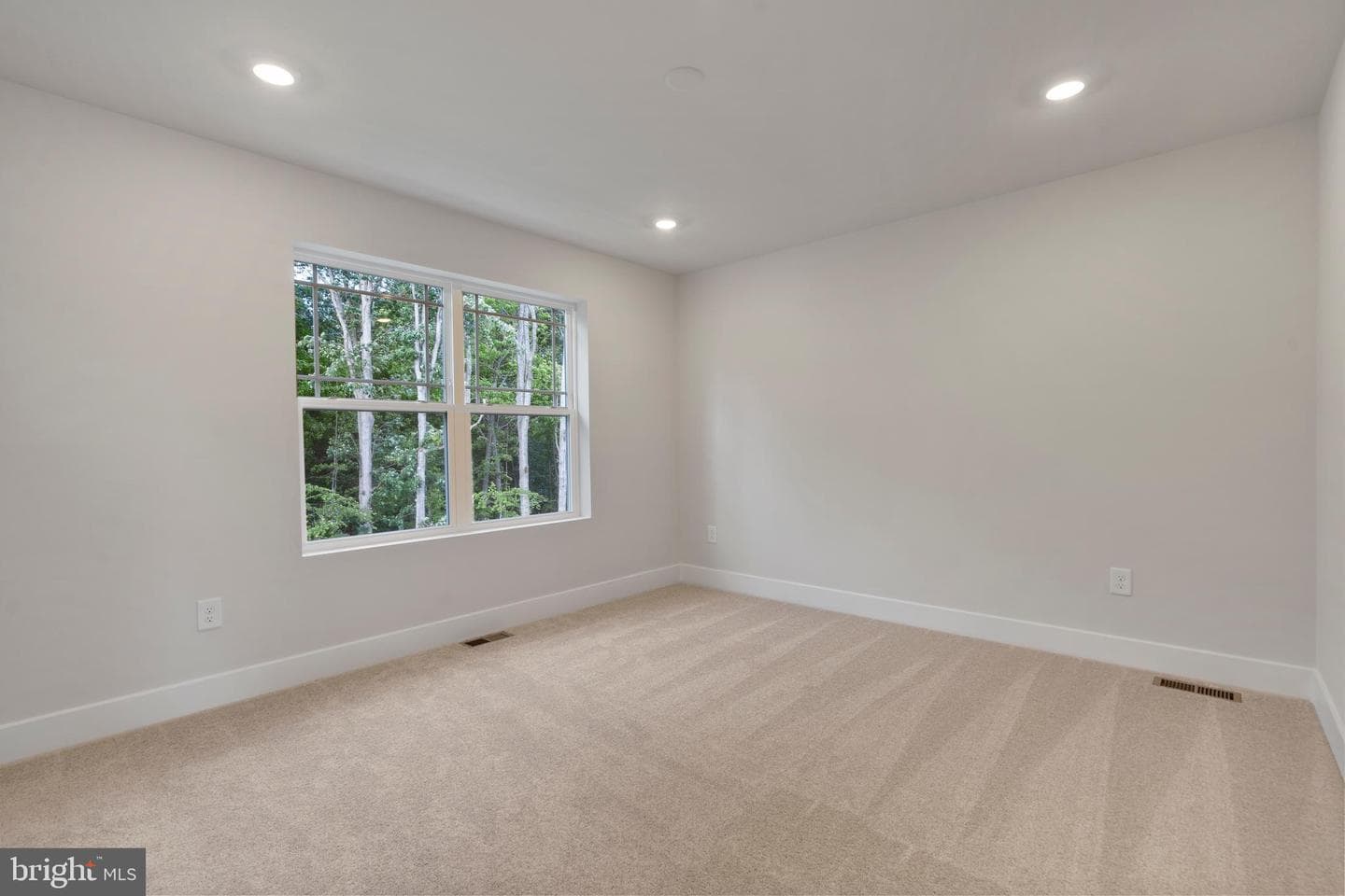 330 Sweetbay Rd photo 18