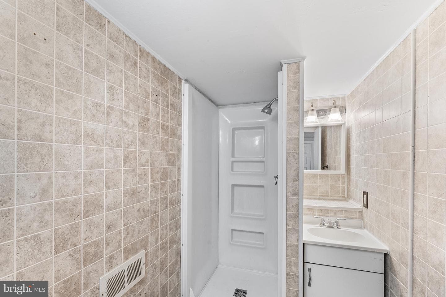 14 Gibbons Boulevard photo 17