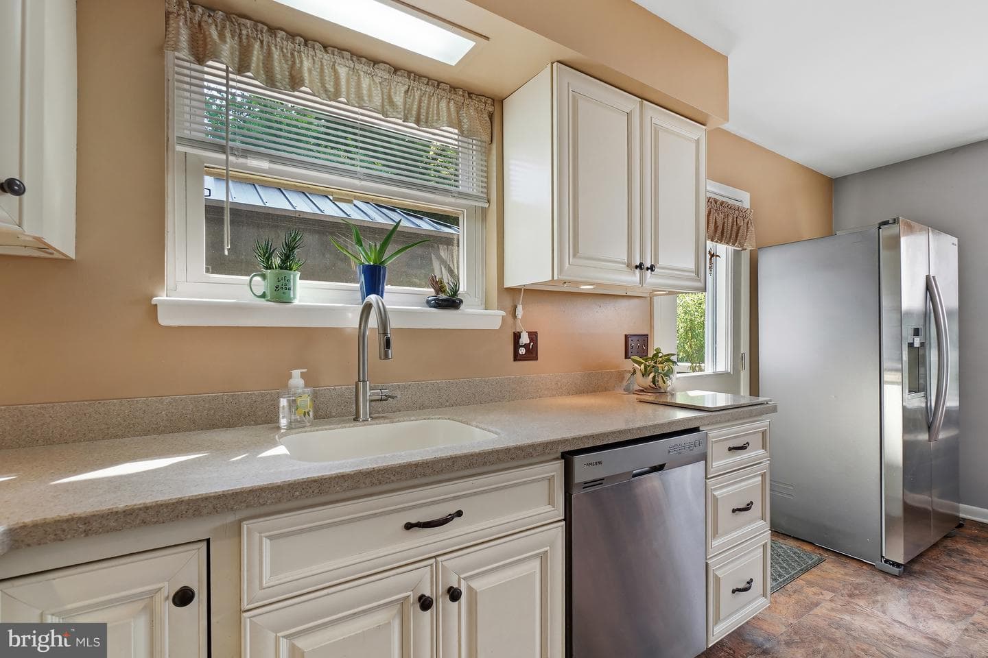 1721 Willis Drive photo 9