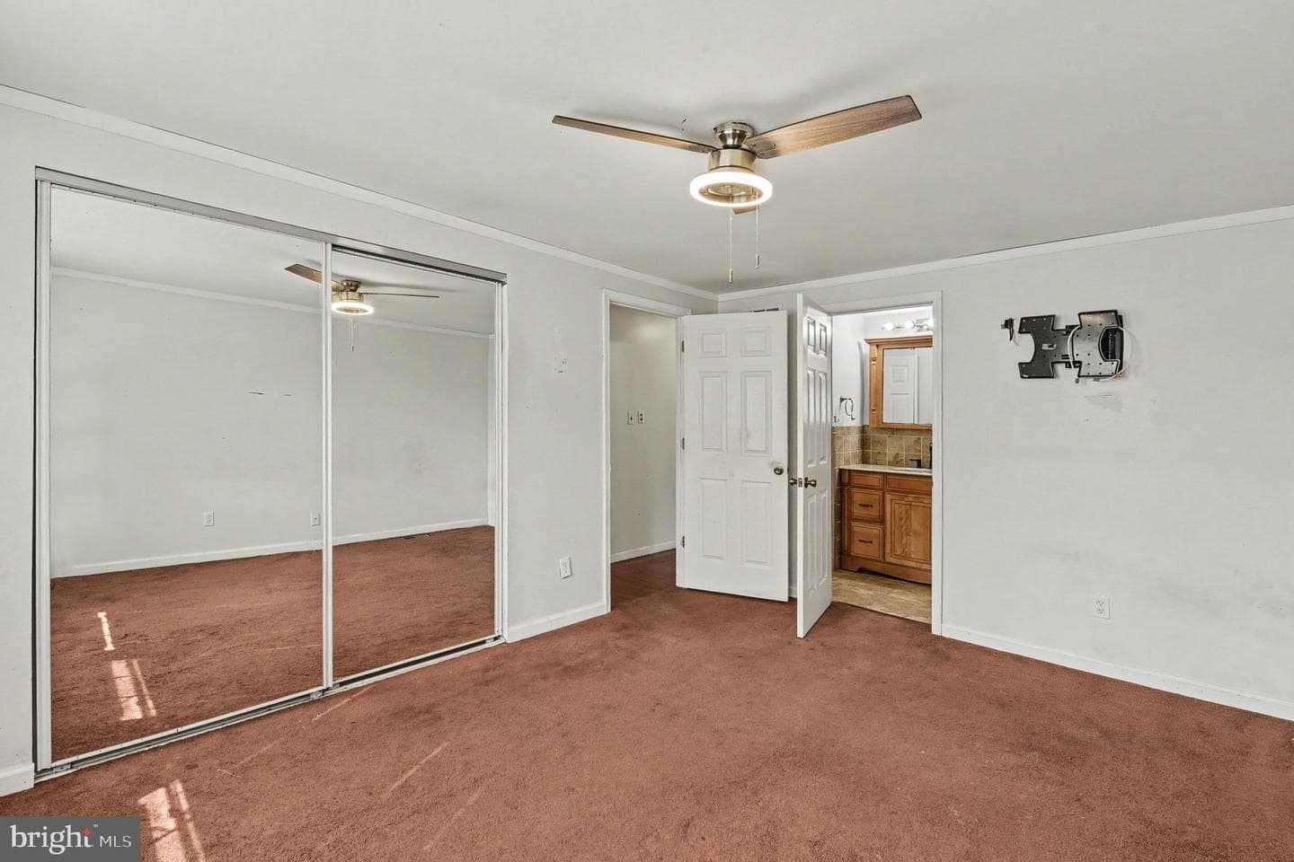 5427 Balistan Road photo 18