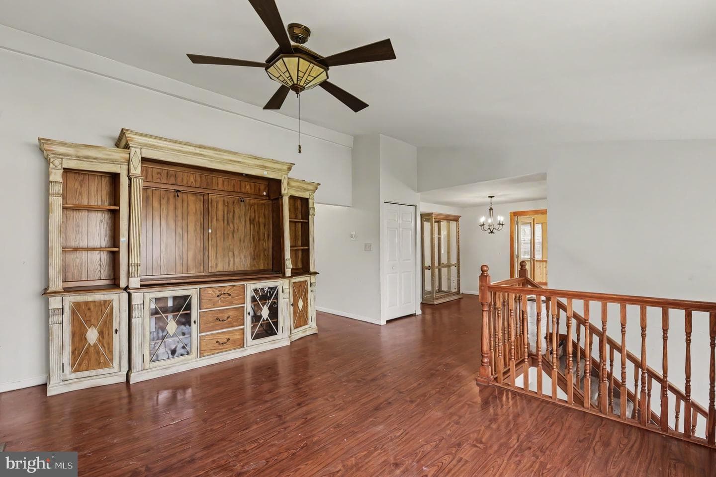 5427 Balistan Road photo 7