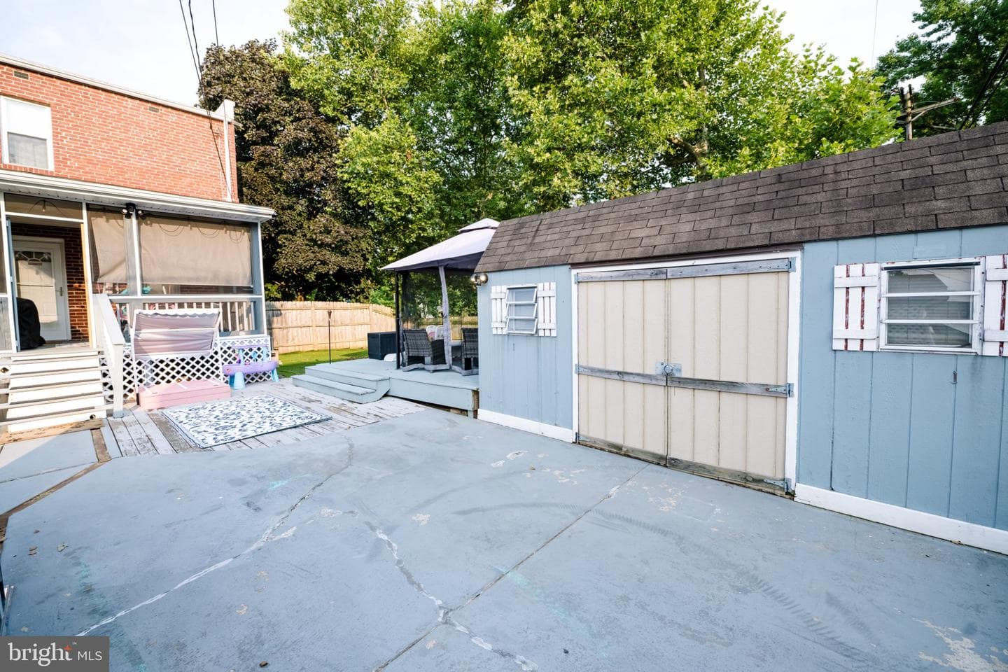 218 Endsleigh Avenue photo 38