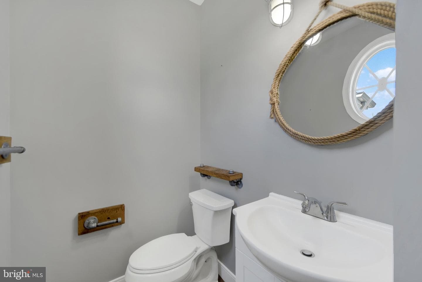 5707 Fieldcrest Drive photo 13