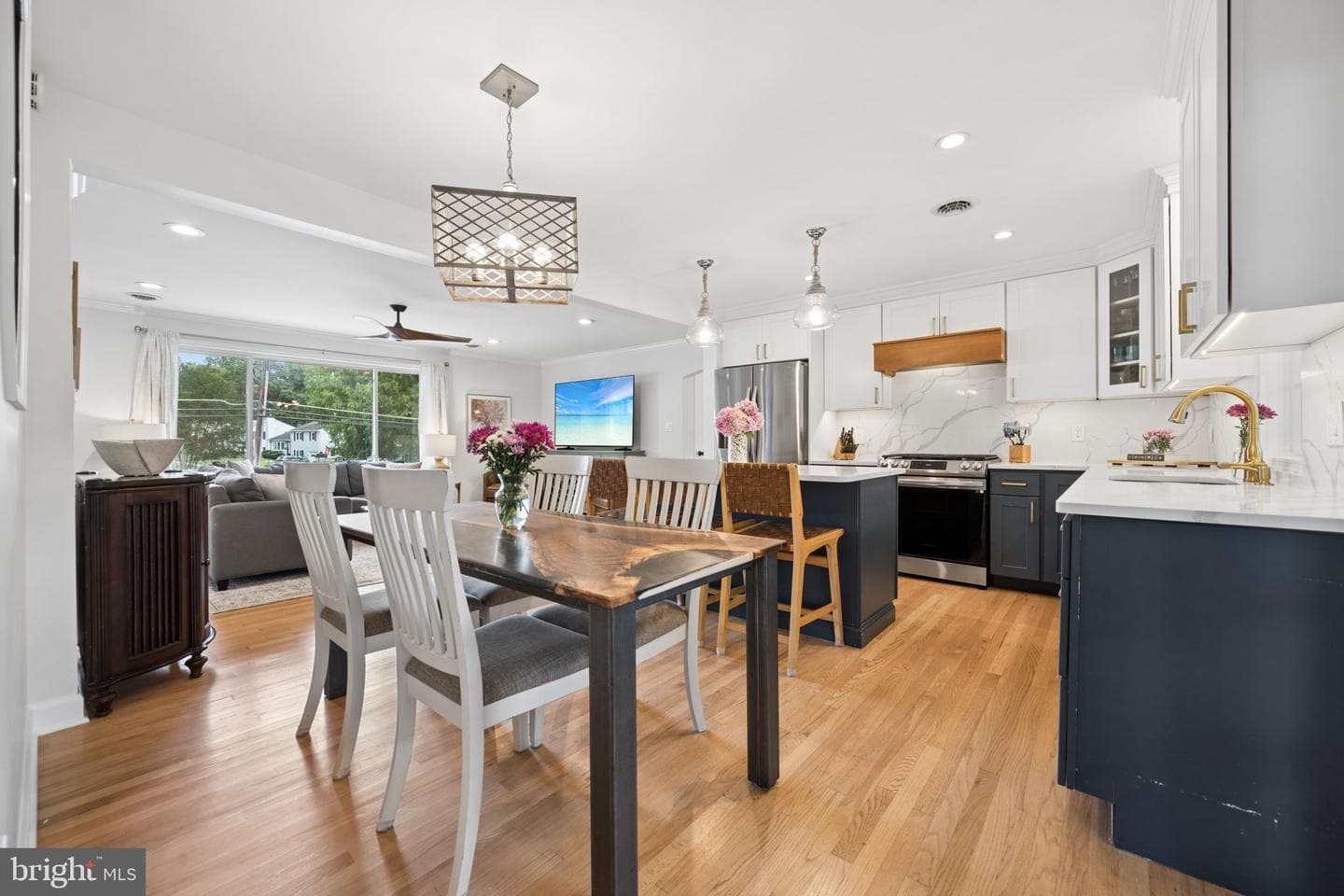 2015 Devere Lane photo 10