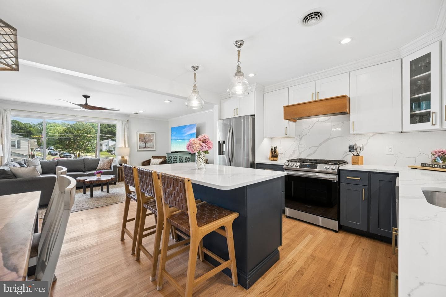 2015 Devere Lane photo 18