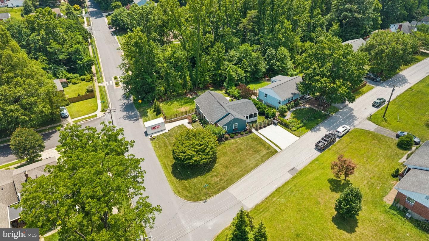 2015 Devere Lane photo 83