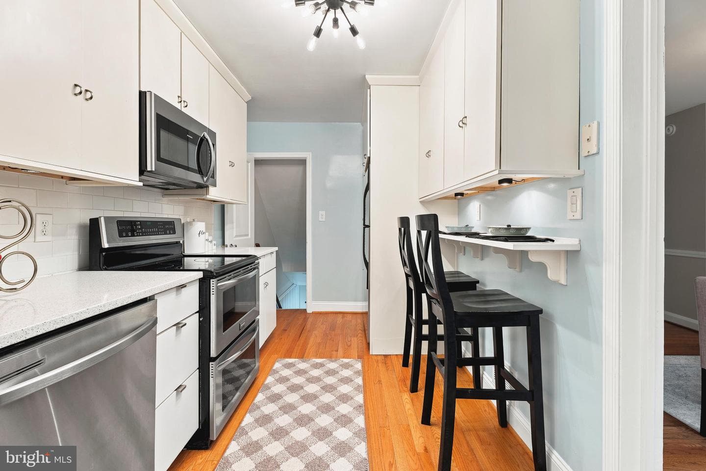 6471 Blenheim Road photo 11