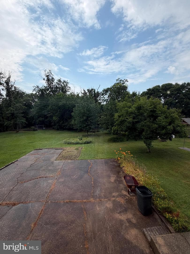 6615 Kenwood Avenue photo 10