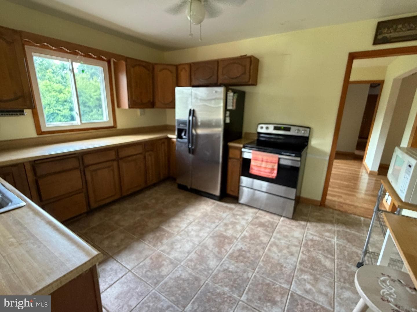 6615 Kenwood Avenue photo 12
