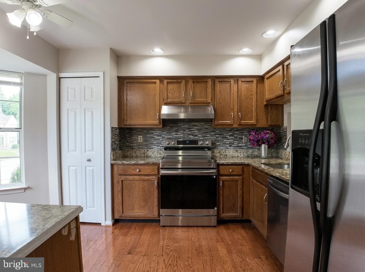 3755 Foxford Stream Road photo 4