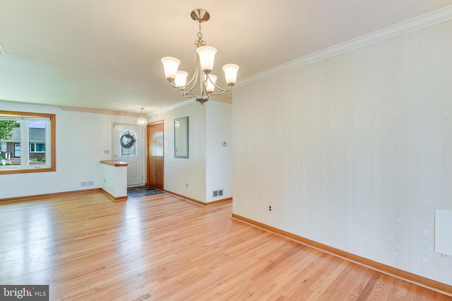 1528 Neighbors Avenue photo 6