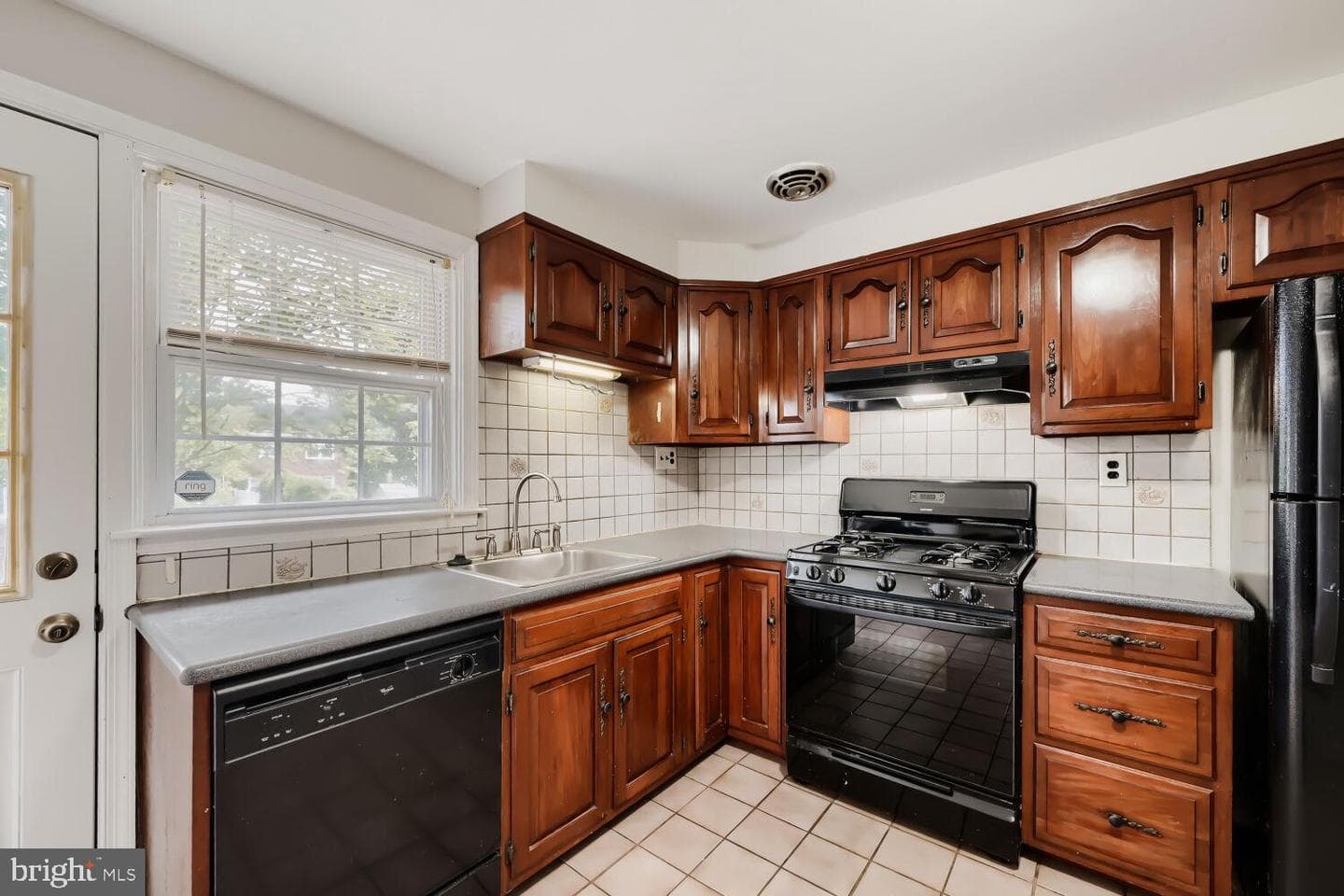 1529 Doxbury Road photo 14