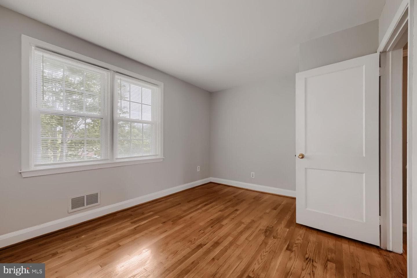 1529 Doxbury Road photo 22