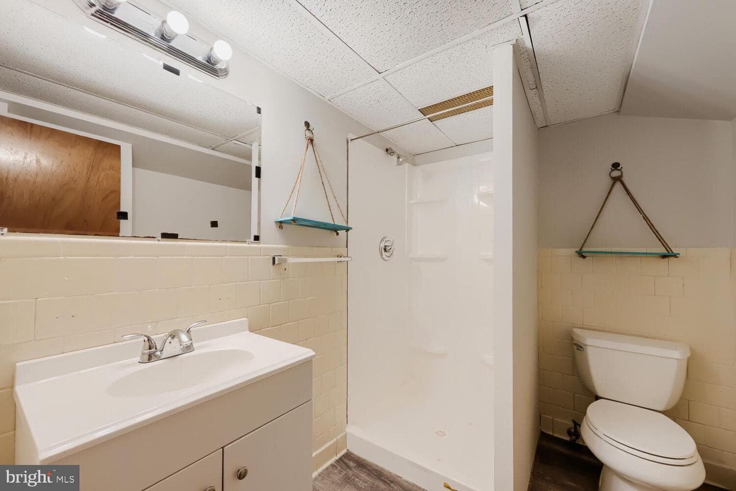 1529 Doxbury Road photo 26