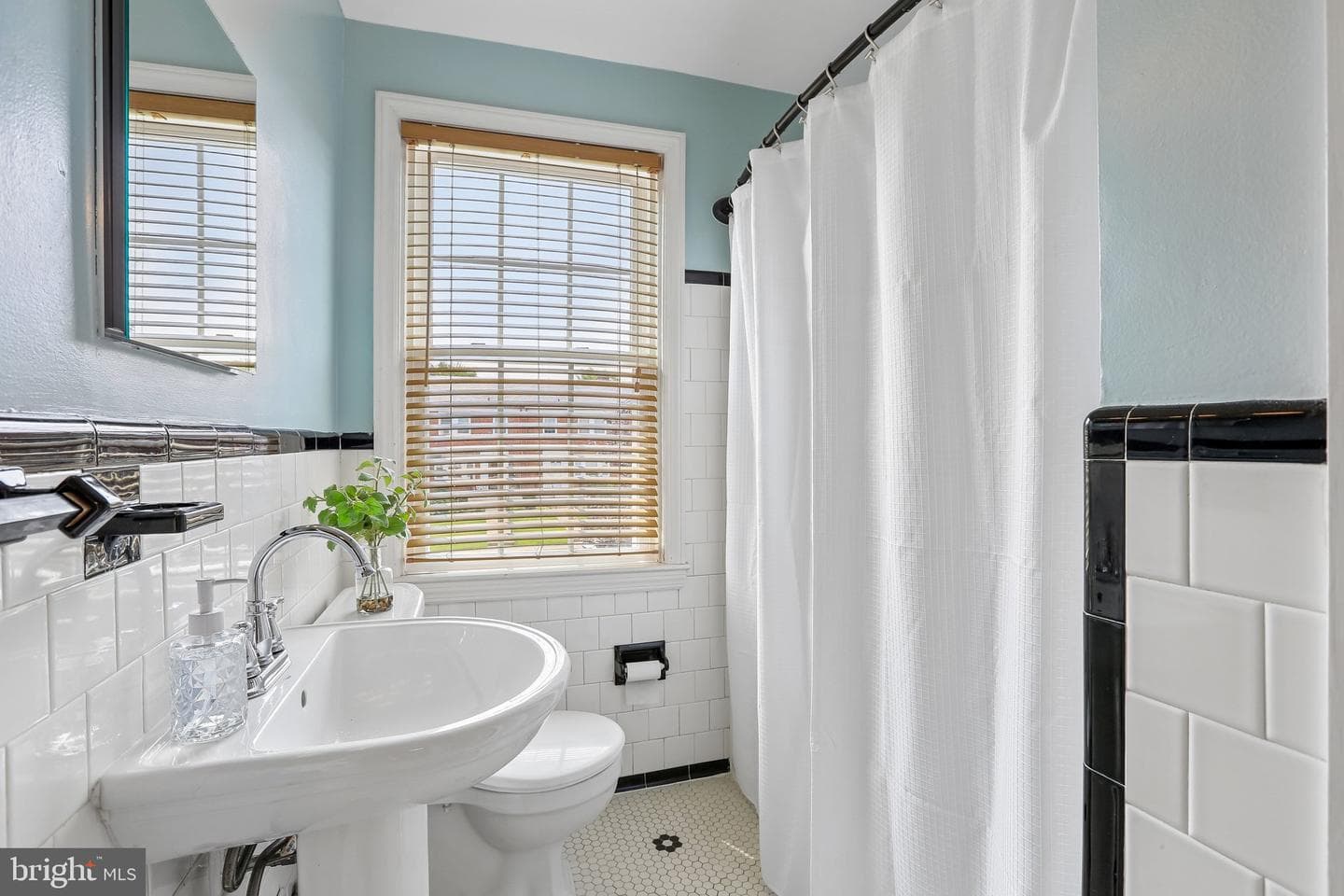 311 Greenlow Road photo 19