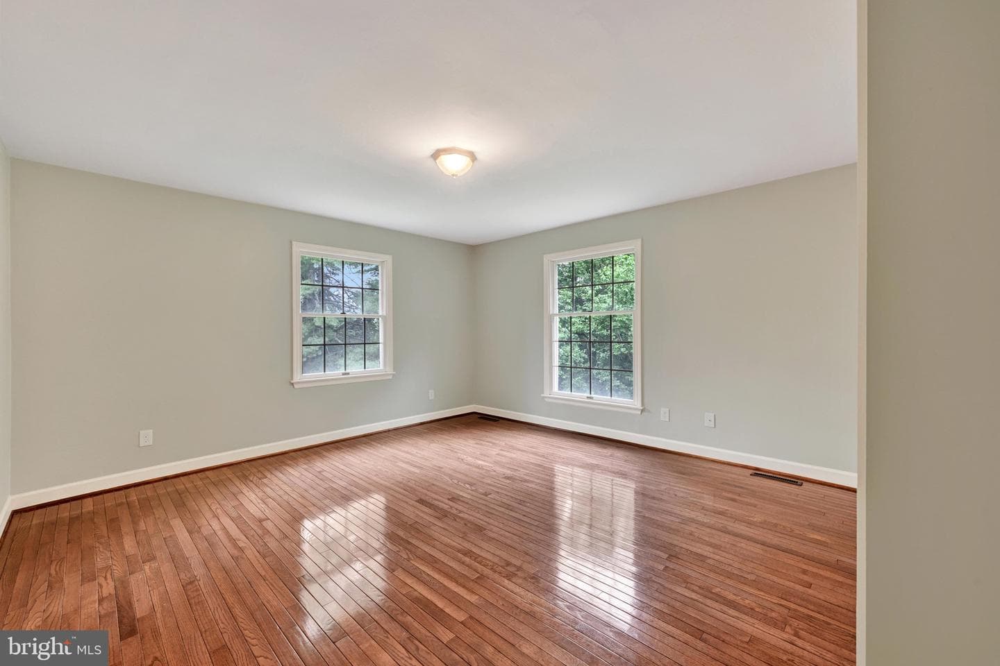 14210 Greencroft Lane photo 35