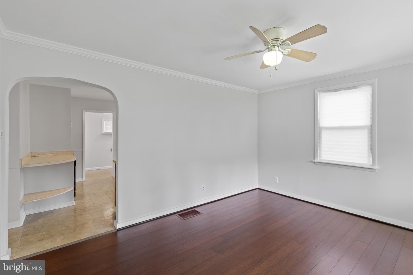 7508 Riddle Avenue photo 3