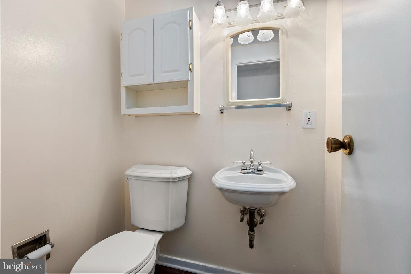 8339 Tally Ho Road photo 14