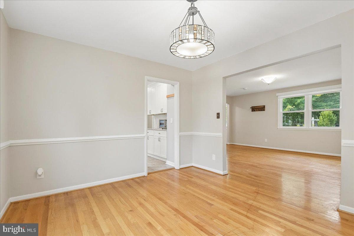 535 Dunkirk Road photo 8