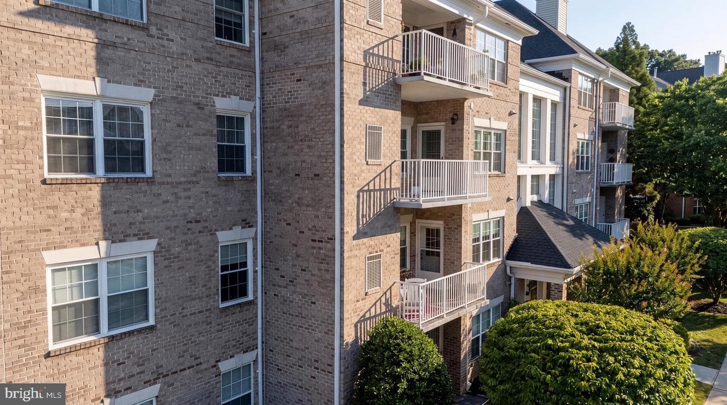 12103 Tullamore Court #301 photo 33