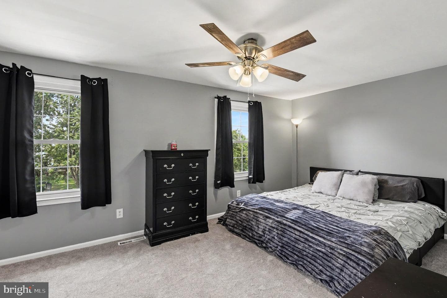 9121 Deviation Road photo 15