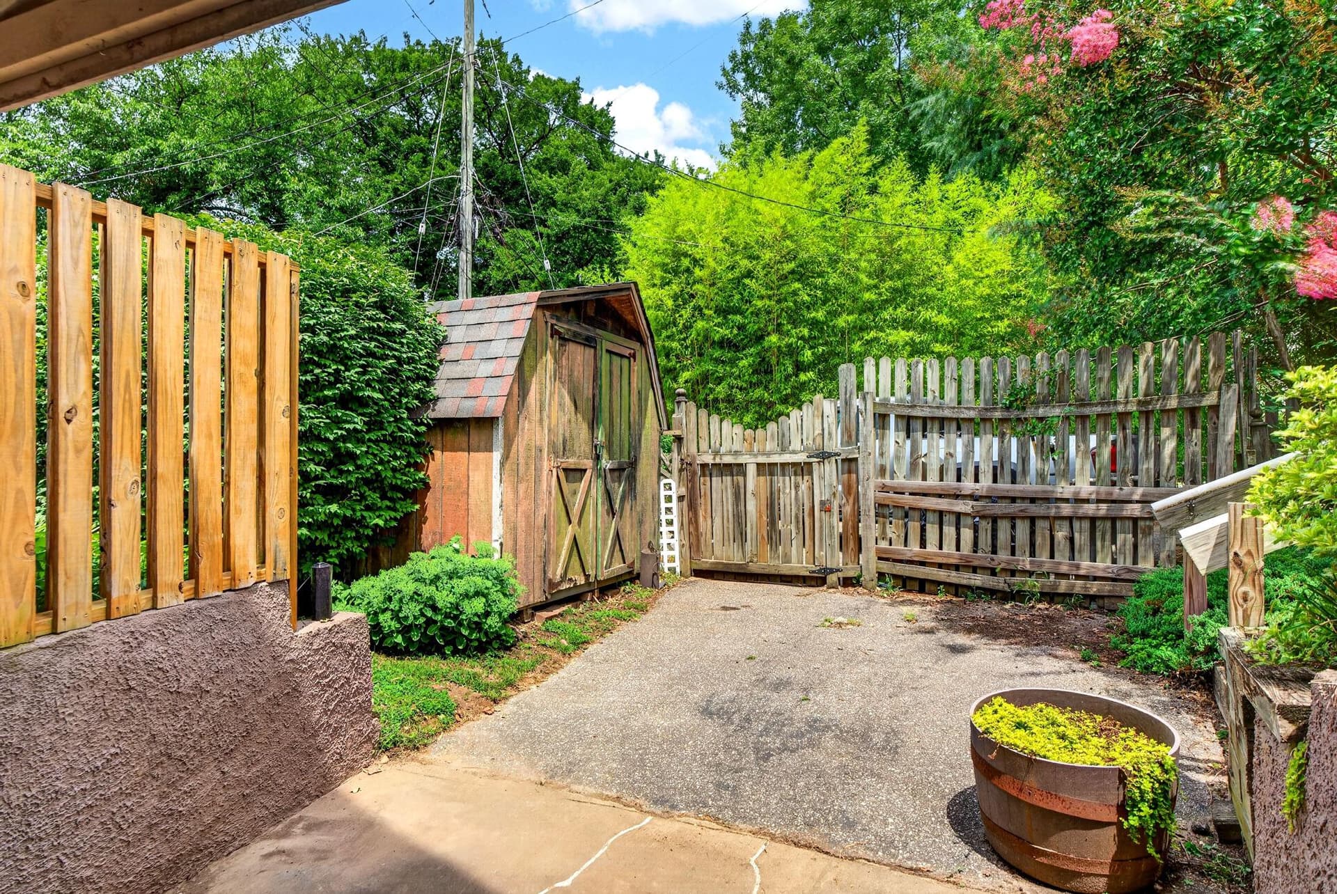 1504 Edmondson Avenue photo 41