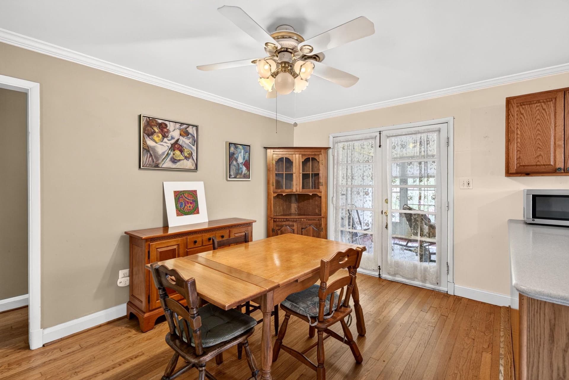 1504 Edmondson Avenue photo 9